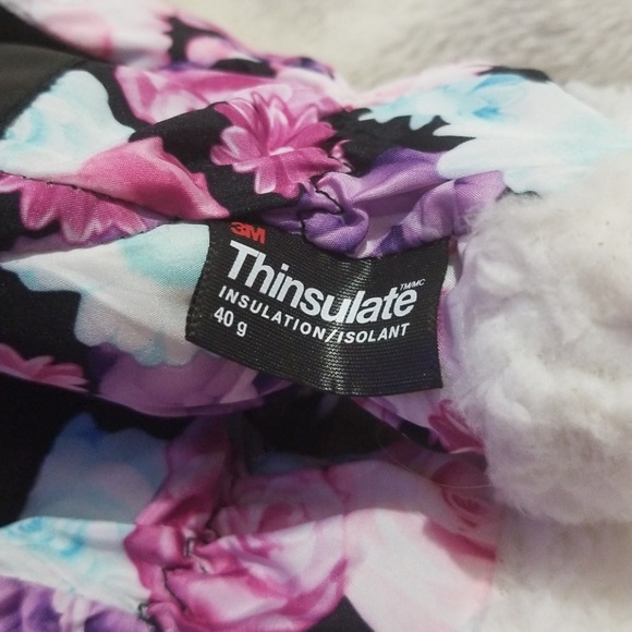 Floral 3M Thinsulate Gloves - Picture 3 of 3